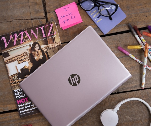 laptop hp màu hồng