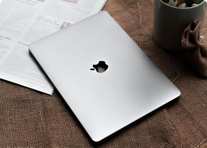 macbook cũ hcm