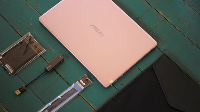 laptop asus màu hồng
